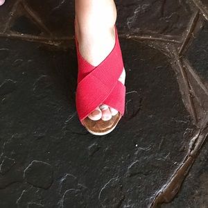 Lucky red sandals wedge